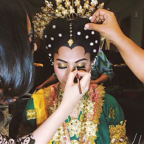 71 Best Traditional Indonesian Wedding Moments Bridestory Blog