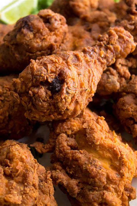 Do you have a favorite oven fried chicken recipe? Spicy Buttermilk Fried Chicken ~ Recipe | Queenslee Appétit
