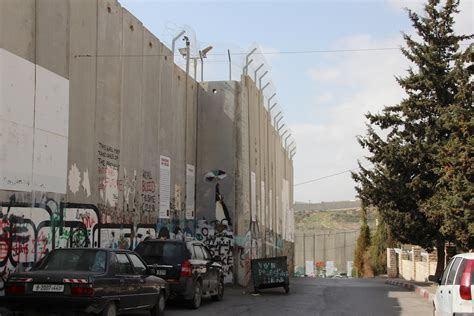 Viele menschen flüchten ab da noch in den westen. Mauerbau in Israel Foto & Bild | asia, middle east, israel ...