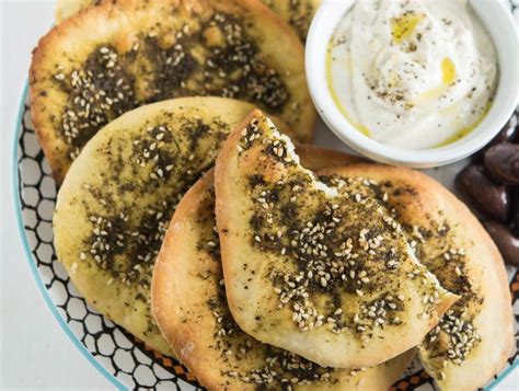 Middle Eastern Zaatar Bread Manaeesh Recipe