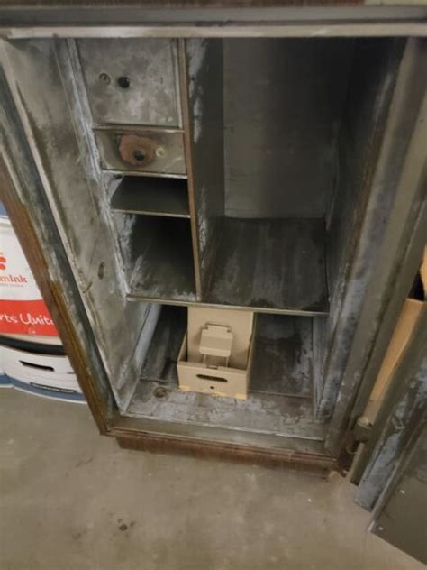 The Mosler Safe Company Working Combination Security Safe With Combo