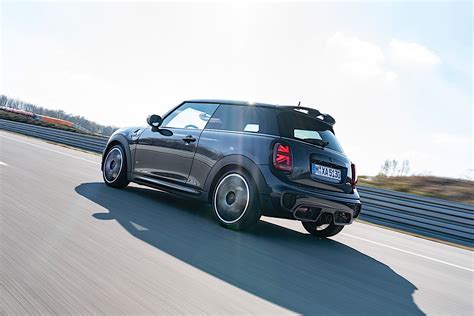 2021 Mini John Cooper Works Gets Gp Styling And Equipment For Extra