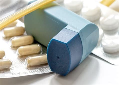 Ein erhöhtes risiko für akute exazerbationen der lungenerkrankung ist bei ihnen nicht zu befürchten. COPD Medikamente rezeptfrei kaufen ++ Wo geht es legal ...