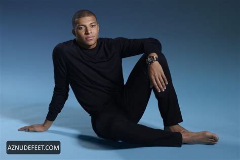 Kylian MbappÉ Feet Aznudefeet Men