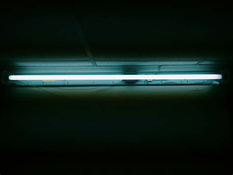 How To Replace Or Retrofit Fluorescent Tubes With T8 Led Tube Lights
