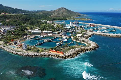 Cruisers Boost Visitor Flow To Ocean World Adventure Park Dominican