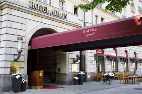 Die Geschichte Des Luxus Hotels Adlon In Berlin Travelbook