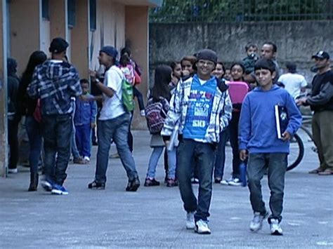 Alunos Das Escolas Municipais De São Paulo Voltam às Aulas Sem Uniforme E Material Sp1 G1