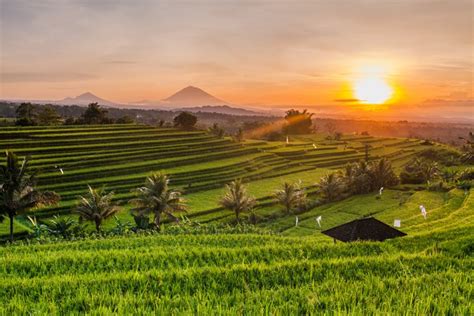 7 Spot Sunrise Di Bali Yang Paling Indah Dan Cocok Untuk Foto Instagram