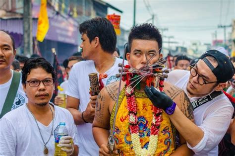 The nine emperor gods festival begins on oct 4th! Nine Emperor Gods Festival 2019 in Thailand, photos, Fair ...