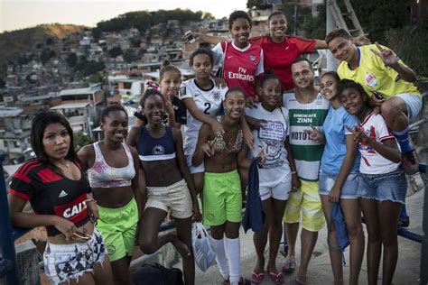 Favela Street Projecten Director Rocky Hehakaija