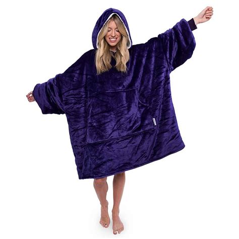 Top 10 Best Hooded Blankets In 2023 Reviews Buyers Guide