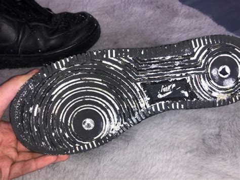 Jeden tag werden tausende neue, hochwertige bilder hinzugefügt. Schwarze Nike Air Force mit Wandfarbe voll?