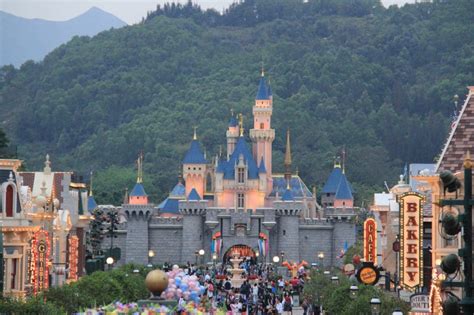 Best Disney Parks Around The World Part 1 Travel To The Magic