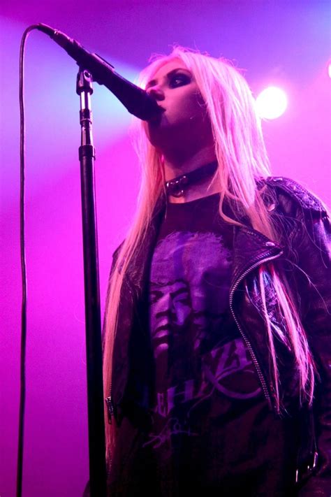Picture Of Taylor Momsen