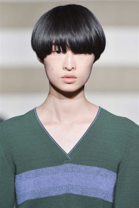 It's similar to how the. 11 Androgynous Haircuts to Inspire Your New Look