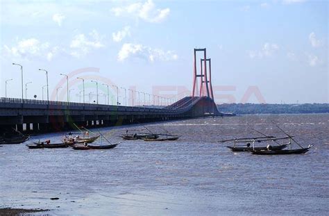 Mengenal Sejarah Jembatan Suramadu LensaHukum Co Id