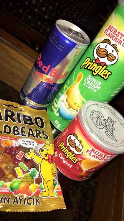 Snacks Snackables Instagram And Snapchat Food Snapchat Pyjama Party Essen Cute Food Yummy