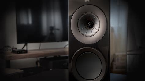 Kef R3 Review Stand Mounter With A Real Kick Iiwi Reviews