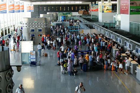 Guida dell'aeroporto di aeroporto di catania aeroporto fontanarossa (cta): Fontanarossa, ampliamento piazzale partenze. Pro e contro ...