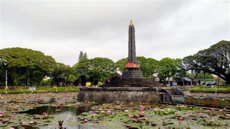 3 Spot Menarik Alun Alun Tugu Kota Malang Cocok Dijadikan Objek