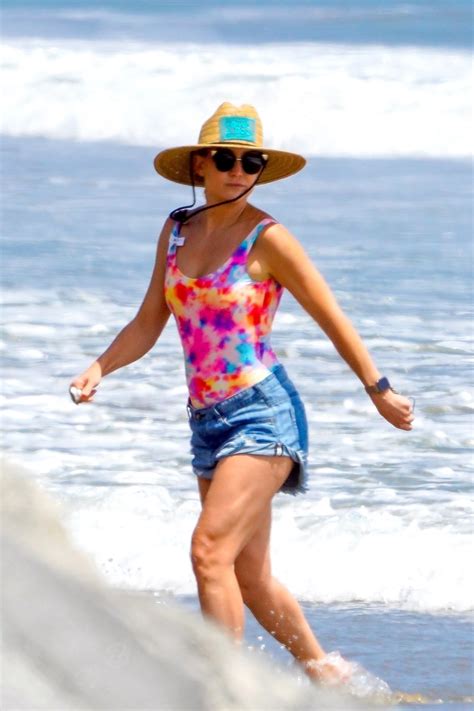 Kate Hudson Flaunts Her Beach Body And Toned Legs In Trendy Tie Dye Swimsuit The US Sun