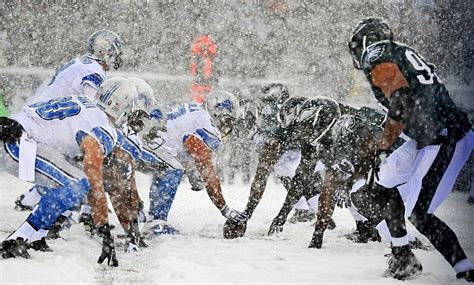 Sunday Scene Week 14 Nfl Offenses Remain Open On Snow Day