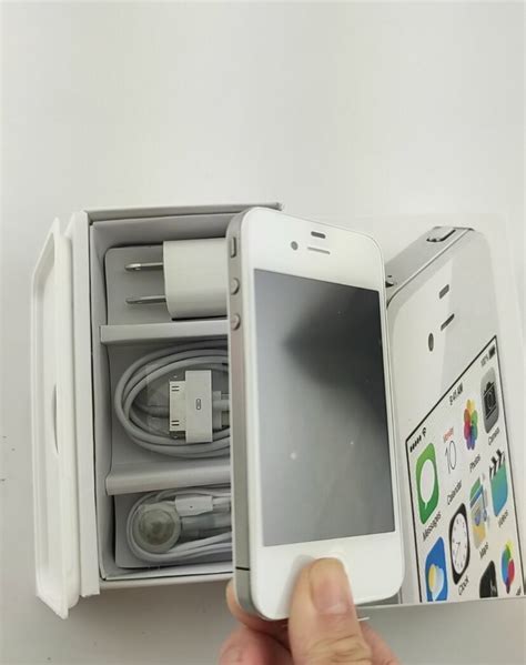 Apple Iphone 4s 16gb Blackwhite Unlocked A1387 Cdma Gsm Ios6