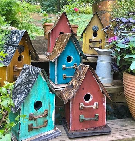 Barn Wood And Tin Rustic Birdhouses Birdhouses In 2020 Birdhouses