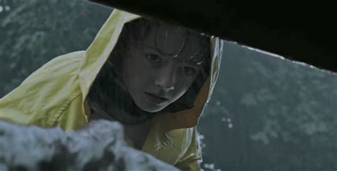 It Movie Clip Pennywise The Clown Meets Six Year Old Boy Moments