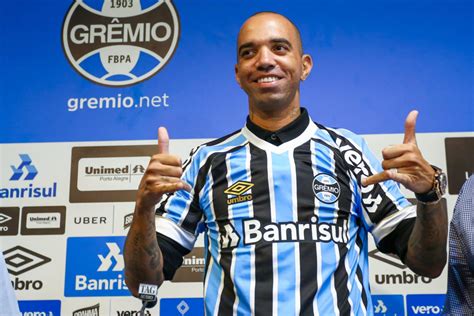 Diego Tardelli Novo Reforço Do Grêmio Sportsbooktimetv
