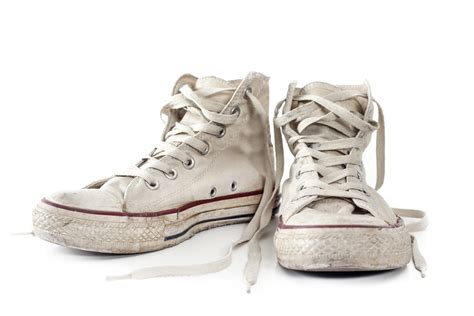 New white shoes make your look stylish, but they are too prone to get dirty on to clean the shoe, you will need different cleaning solutions and baking soda. How to Clean White Shoes with Baking Soda | Arm & Hammer™