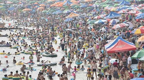Most Crowded Beaches In The World Everything Beaches