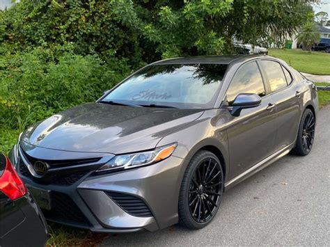 2019 Toyota Camry With 20x85 35 Jnc Jnc042 And 24535r20 Vercelli