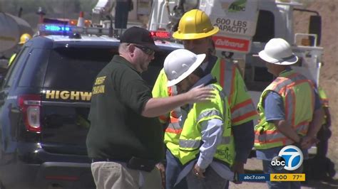 Caltrans Worker Struck Killed On Sb 14 Fwy In Acton Abc7 Los Angeles