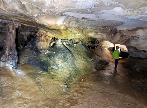 Tumbling Rock Cave Is One Of Alabamas Longest Caves