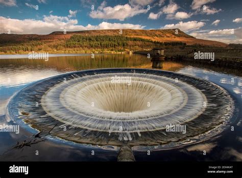 Ladybower Reservoir Peak District Uk One Of The Bellmouths At