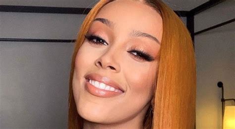 Doja Cat Debuted Pumpkin Spice Colored Hair And Makeup At