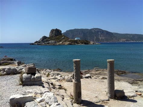About 1,700 inhabitants reside in avliotes and there are three beautiful churches: Agios Stefanos - Viaggi, vacanze e turismo: Turisti per Caso