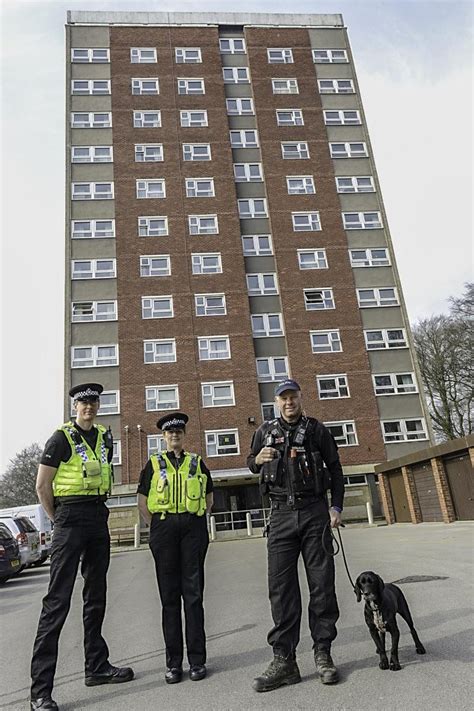 Police Ban Uninvited Visitors To Leeds West Park Flats Bbc News