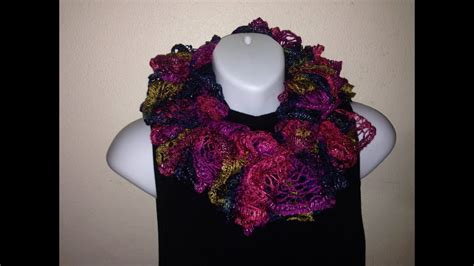 How To Crochet A Fall Scarf Red Heart Boutique Sashay Yarn Tutorial