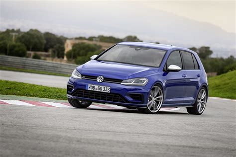 Volkswagen Golf R Mk7 Volkswagen Golf Gti Mk7 5 Review Still The Hole