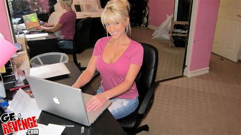 Busty Blonde Coed Kelly Puts Out And Films It At Home Porn Pictures