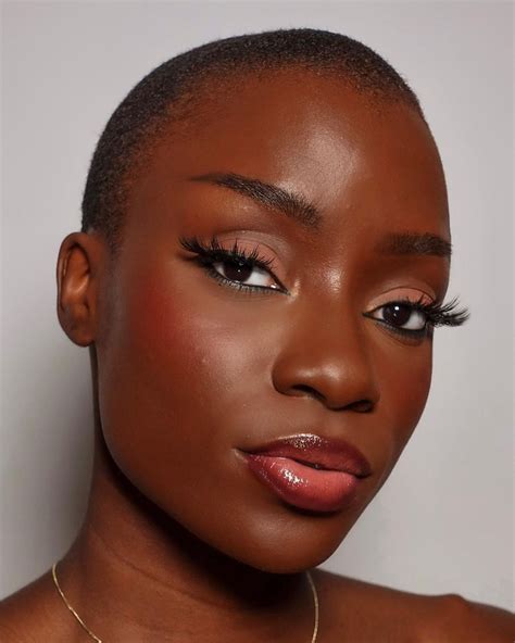 5 Black Beauty Influencers On The Best Blushes And Bronzers For Dark Skin Tones Emily Cottontop