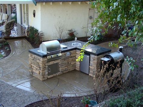 Pin By Cj Smith On Outdoor Man Kitchens Outdoor Barbeque Barbeque Design Outdoor Bbq Area