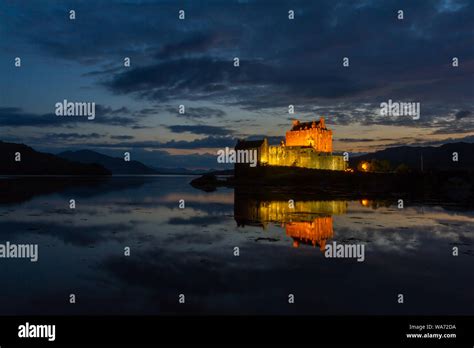 Eilean Donan Castle Scotland At Sunset Stock Photo Alamy