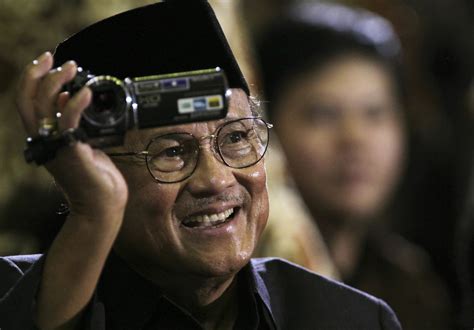 Former Indonesian President Habibie Dies At Age 83 The Washington Post