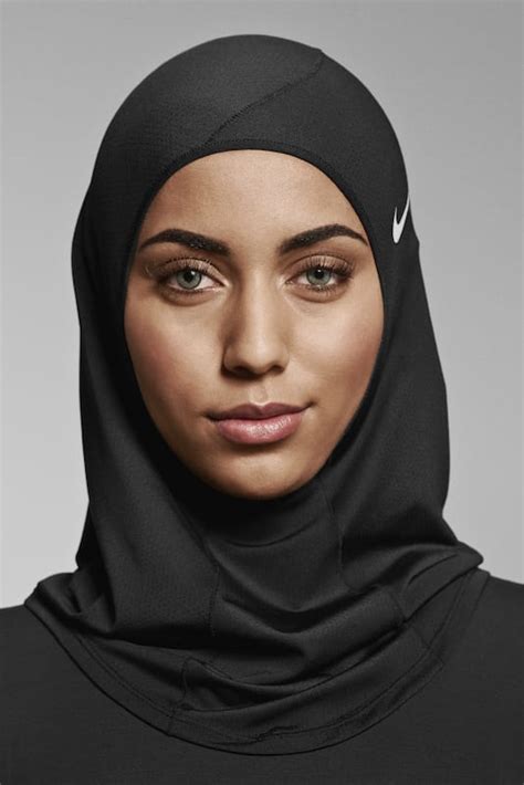 In other words, hijab is called clothing that is designed to hide a woman's face and body from prying eyes. Nike Launching 'Pro Hijab' To Make Sport More Accessible ...