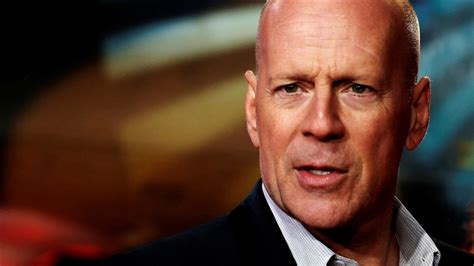 Actor Bruce Willis Wallpapers And Images Wallpapers Pictures Photos