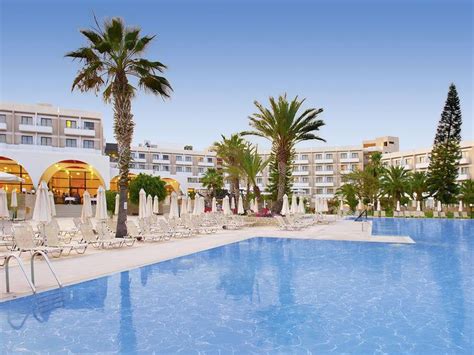 Hotel Louis Phaethon Beach In Paphos Cyprus D Reizen